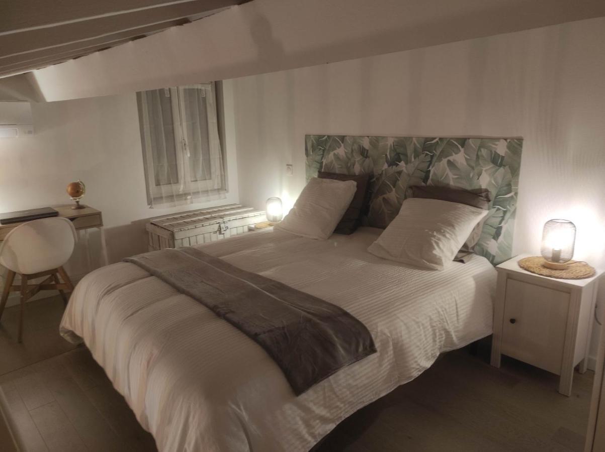 Chill Out Cabanon Coeur Calanques Chalet Marseilles